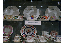 Display of items in the Square shape